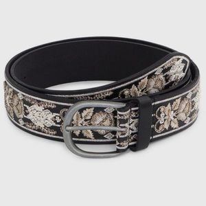 Lucky Brand Medium Belt- embroidered
